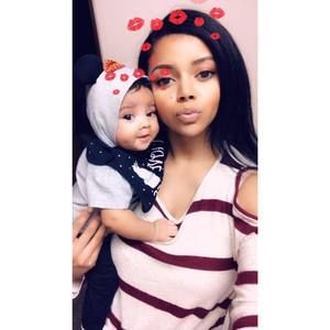 Meet your Posher, Danielle